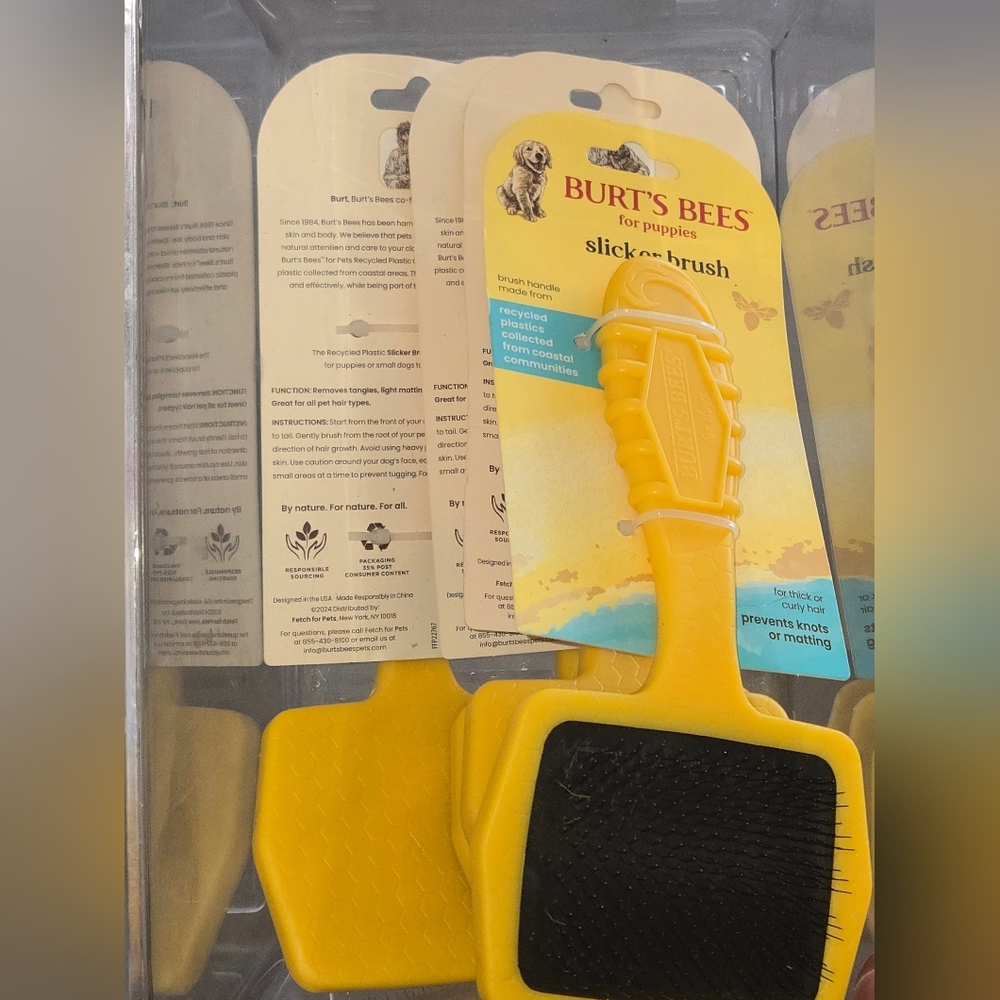 LIVE Pet & Accessory Gifts
